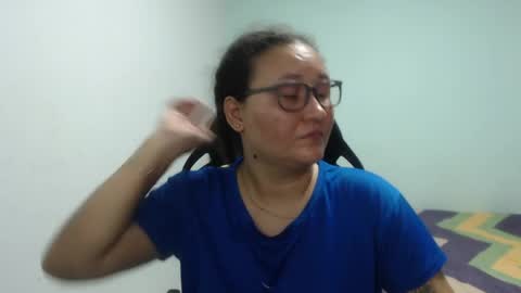 ...Ariana... online show from 04-15-26, 05:42