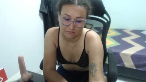 ...Ariana... online show from 06-22-26, 06:05