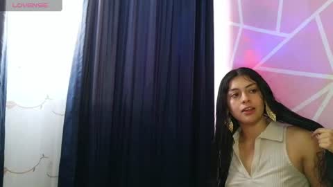 Snapshot of ariadna_and_antonella chatting on 06-10-26, 01:32 dafna lorens online show from 06-10-26, 01:32