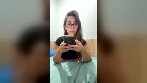 Snapshot of ariadnalatina chatting on 03-25-26, 12:00 ariadnalatina online show from 03-25-26, 12:00