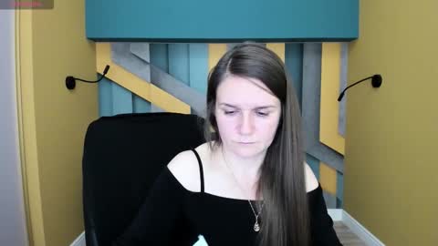 Snapshot of ariagrays chatting on 10-06-25, 01:19 AriaGray online show from 10-06-25, 01:19