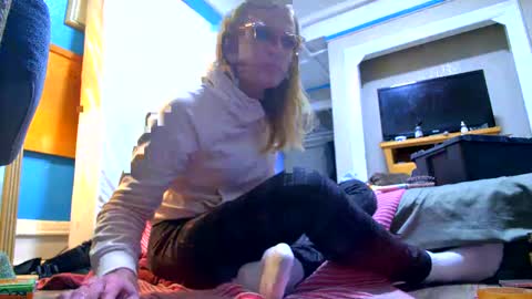 sasha online show from 03-11-25, 10:40