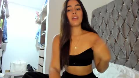 Aria Montgomery online show from 12-21-24, 03:47