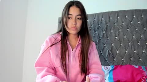 Aria Montgomery online show from 01-20-25, 09:35