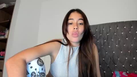 Aria Montgomery online show from 01-24-25, 10:08