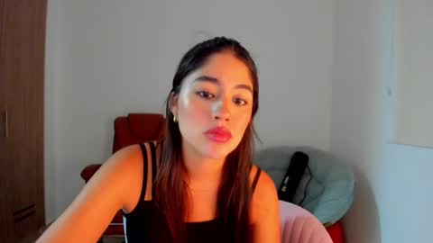 Aria Montgomery online show from 03-10-25, 06:16