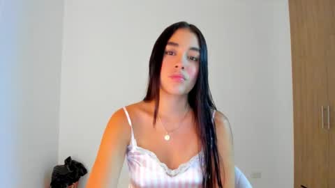 Snapshot of ariamontgomeryyy chatting on 01-17-26, 03:44 Aria Montgomery online show from 01-17-26, 03:44