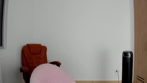 Snapshot of ariamontgomeryyy chatting on 02-13-26, 01:45 Aria Montgomery online show from 02-13-26, 01:45