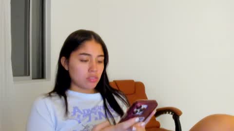 Snapshot of ariamontgomeryyy chatting on 07-08-26, 01:10 Aria Montgomery online show from 07-08-26, 01:10