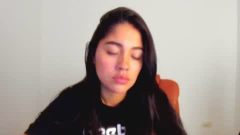 Snapshot of ariamontgomeryyy chatting on 07-22-26, 02:14 Aria Montgomery online show from 07-22-26, 02:14