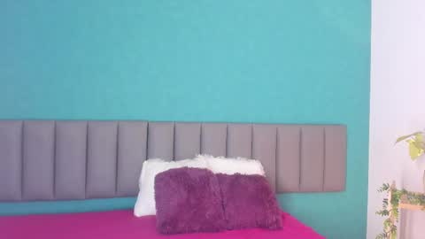 Snapshot of ariamoonlight chatting on 09-18-25, 12:07 online show from 09-18-25, 12:07