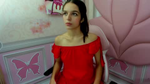 Snapshot of ariana__sweet_ chatting on 12-17-25, 01:17 Ariana online show from 12-17-25, 01:17