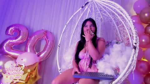 Snapshot of ariana_ceballos chatting on 12-29-24, 12:55 ARIANA online show from 12-29-24, 12:55