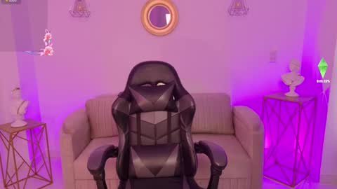 Snapshot of ariana_monroe01 chatting on 01-11-26, 01:38 Ariana online show from 01-11-26, 01:38