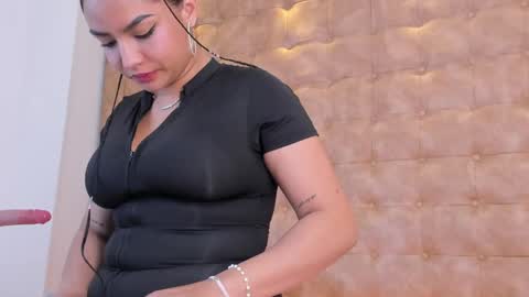  ARIANA MORELLY online show from 04-14-26, 12:00