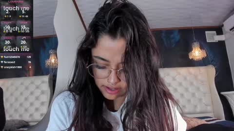 Ariana  online show from 01-25-25, 07:49