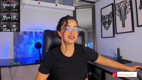 Ariana  online show from 02-22-25, 05:34