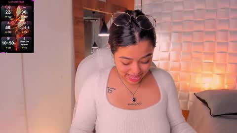 Ariana  online show from 12-02-25, 01:39