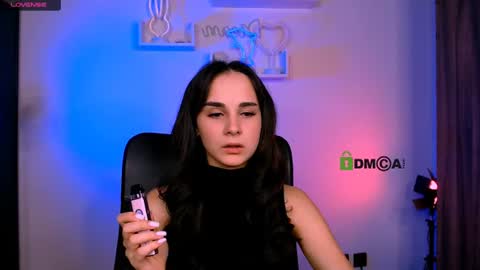 Snapshot of ariana_ross7 chatting on 07-06-26, 07:27 ariana_ross7 online show from 07-06-26, 07:27