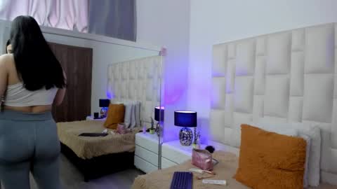  ariana  online show from 03-07-26, 04:26