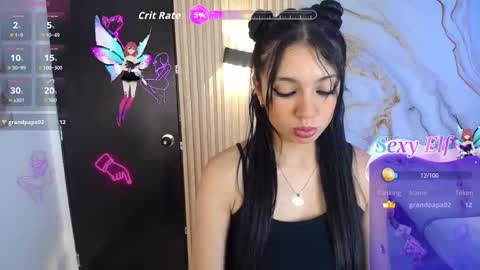 Snapshot of ariana_toro chatting on 12-16-25, 02:00 ariana_toro online show from 12-16-25, 02:00