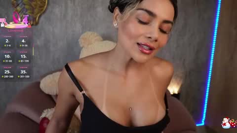 cristina online show from 04-13-26, 01:27