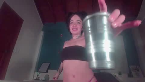 ariana_whitee online show from 11-20-25, 06:46