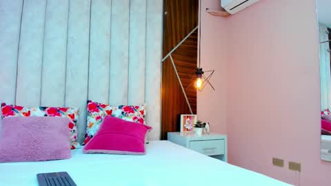 Snapshot of arianaa_gray chatting on 01-08-26, 03:53 Arianaa Gray online show from 01-08-26, 03:53