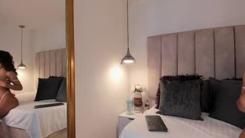 Snapshot of arianaa_miller_ chatting on 11-16-25, 08:14 Ariana online show from 11-16-25, 08:14