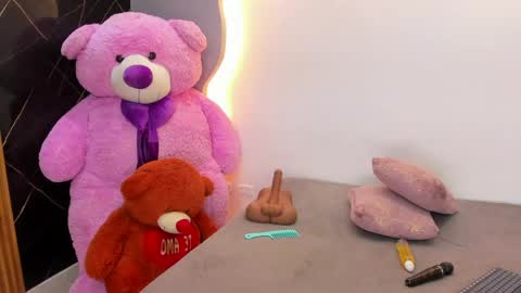 Snapshot of arianaablack chatting on 06-03-26, 12:19 Ariana online show from 06-03-26, 12:19