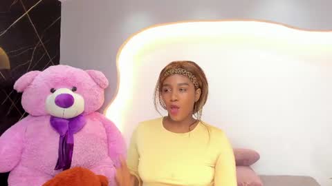 Snapshot of arianaablack chatting on 06-09-26, 12:39 Ariana online show from 06-09-26, 12:39