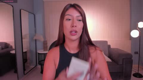 Snapshot of arianadumont chatting on 05-03-26, 03:51 Ariana Dumont online show from 05-03-26, 03:51
