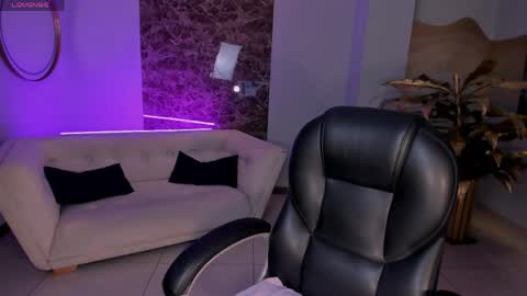 Your Girl  online show from 04-09-26, 05:07