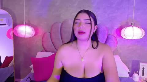 ArianaRougee online show from 07-11-26, 03:31