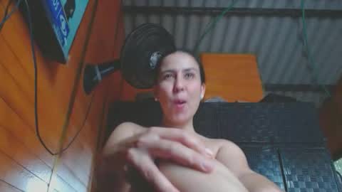 Snapshot of arianathomson chatting on 10-24-25, 06:04 ARIANA online show from 10-24-25, 06:04