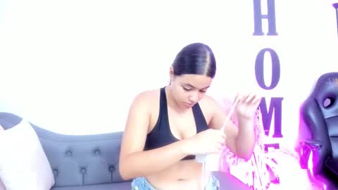 Snapshot of arianavyx chatting on 01-10-26, 11:23 Arianavyx online show from 01-10-26, 11:23