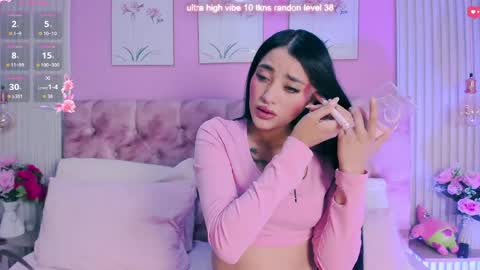 arianawest_ online show from 05-11-26, 12:33