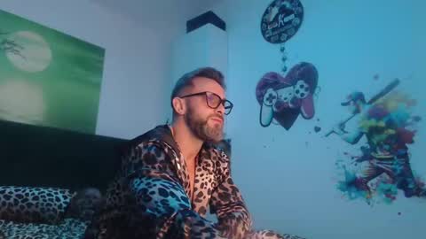 ariandeluna online show from 01-05-25, 06:56