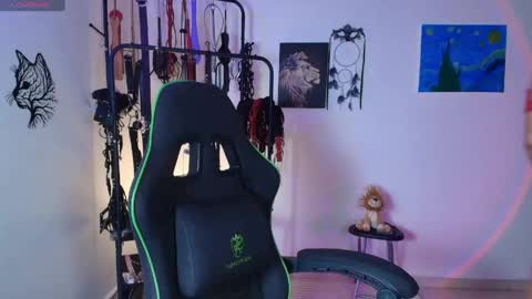 arianna_connorr online show from 04-15-26, 03:46