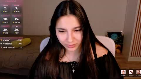 Snapshot of arianna_grend chatting on 06-18-26, 06:01 Arianna online show from 06-18-26, 06:01