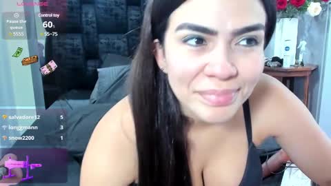 Snapshot of arianna_jones1 chatting on 02-18-25, 10:36 ---Arianna--- online show from 02-18-25, 10:36