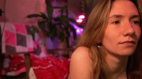 Olivka online show from 06-17-26, 09:12