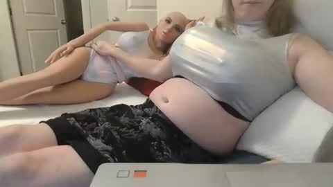 Snapshot of arianna_sinz chatting on 12-26-24, 01:18 Arianna Sinz online show from 12-26-24, 01:18