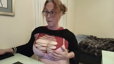 Snapshot of arianna_sinz chatting on 12-05-25, 01:47 Arianna Sinz online show from 12-05-25, 01:47