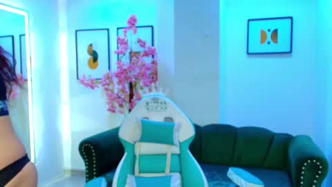 arianna_sweeet online show from 11-08-25, 04:23