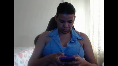 ariannaloovel online show from 03-06-25, 08:16