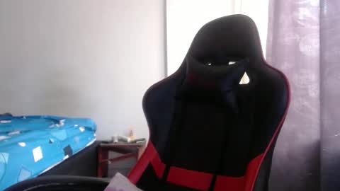 Snapshot of ariannaloovel chatting on 12-19-25, 03:08 ariannaloovel online show from 12-19-25, 03:08