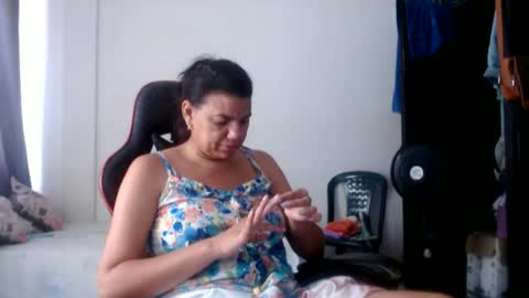 ariannaloovel online show from 06-12-26, 06:07