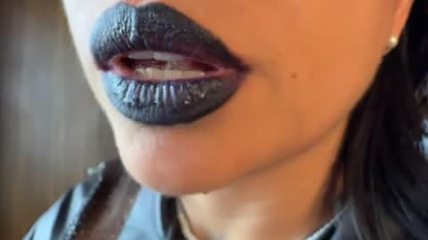 ariannasmyth online show from 04-30-26, 05:52