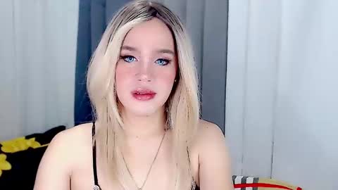 ARIANNE CUMS  online show from 03-07-25, 08:23